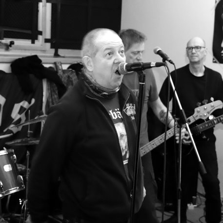 Herbaerds (D, Stuttgart) Punkrock City Hof - 14. November 2025 (5).JPG